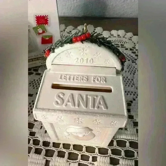 Hallmark Keepsake “Letters to Santa” 2010 Christmas Ornament NEW - Picture 7 of 10